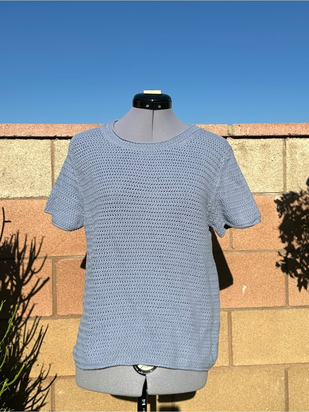 bobeau Dusty Blue Periwinkle Crochet Knit Tee Size XL Semi Crop Top